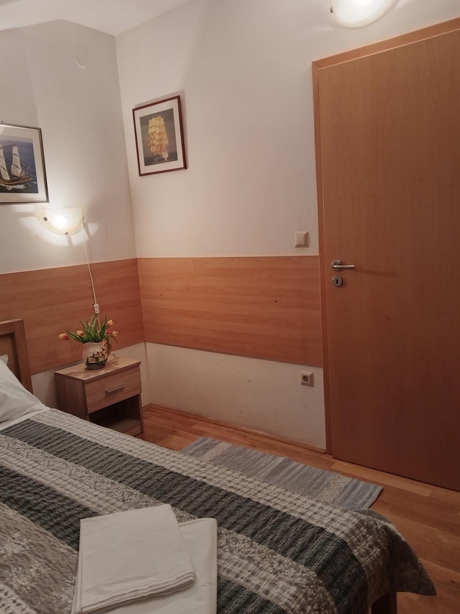 Apartment Ljudmila Vodice Ngoại thất bức ảnh