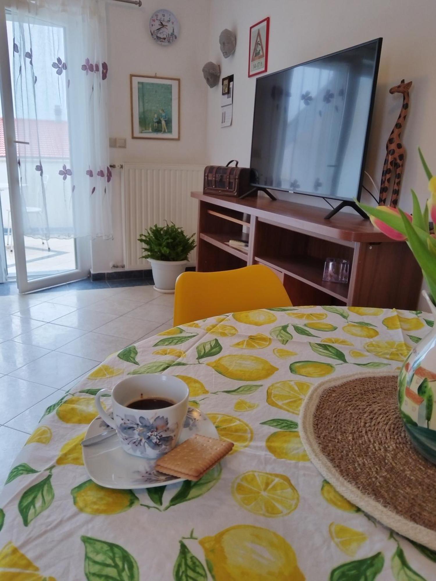 Apartment Ljudmila Vodice Ngoại thất bức ảnh